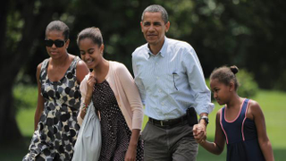 Illustration for article titled Malia and Sasha Obama: Our Favorite Photos
